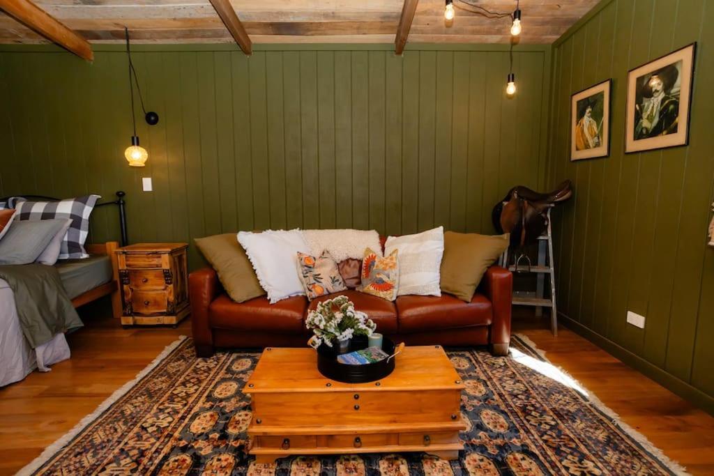 Apartment Starling Homesteads Boutique Farmstay, The Stables *